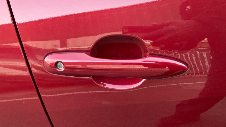 Toyota Yaris 1.5 Hybrid Design 5dr CVT Hybrid Hatchback